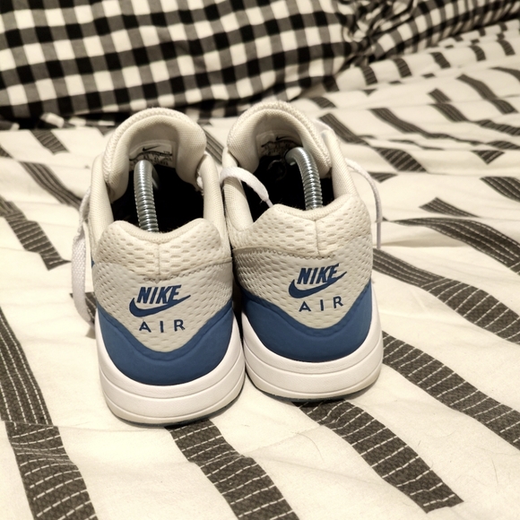 GUC Air Max 1 Essential - Picture 3 of 9